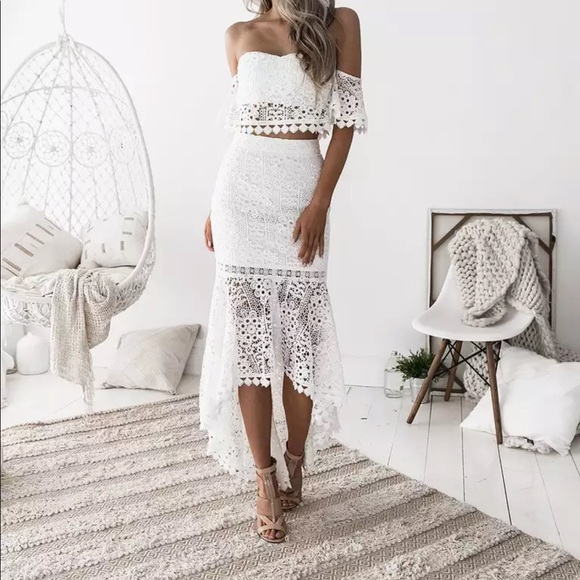 New! HOST PICK! 2 piece lace skirt set. - Picture 2 of 4